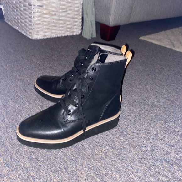 Dr Shcolles boots - Picture 2 of 8